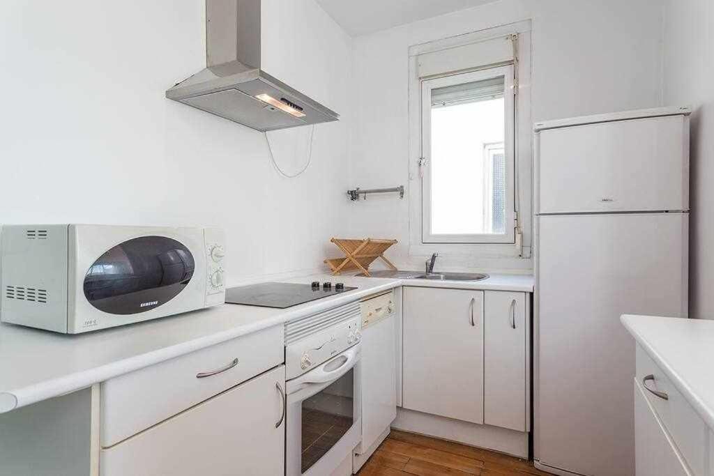 Atico Centrico Confortable Y Luminoso Appartement Madrid Buitenkant foto