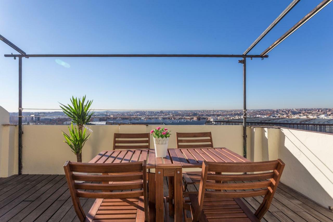 Atico Centrico Confortable Y Luminoso Appartement Madrid Buitenkant foto